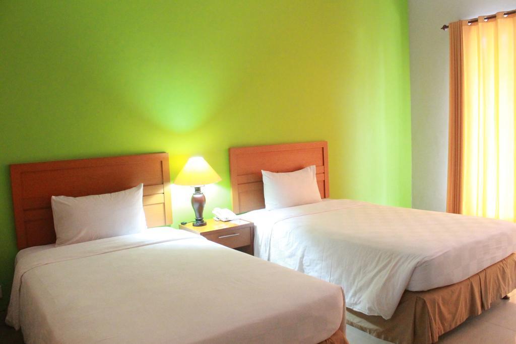 Town House Bukit Damai Indah Hotel Balikpapan  Exterior foto