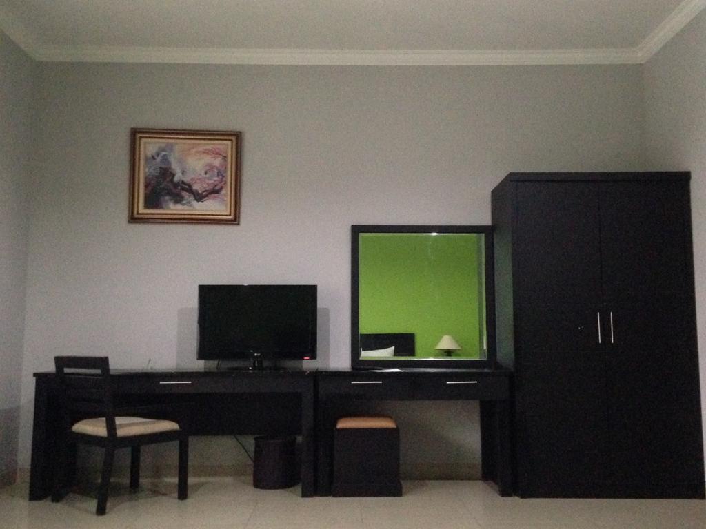 Town House Bukit Damai Indah Hotel Balikpapan  Exterior foto